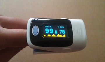 Color Accuracy Patient Monitor System Fingertip Pulse Oximeter